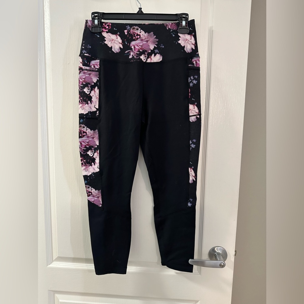 Sketchers workout leggings, Size.M, Great condition